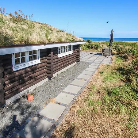 An Amazing House In With 2 Bedrooms *