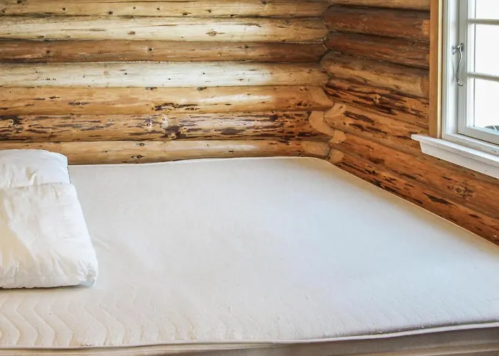 Сasa de vacaciones An Amazing House In With 2 Bedrooms